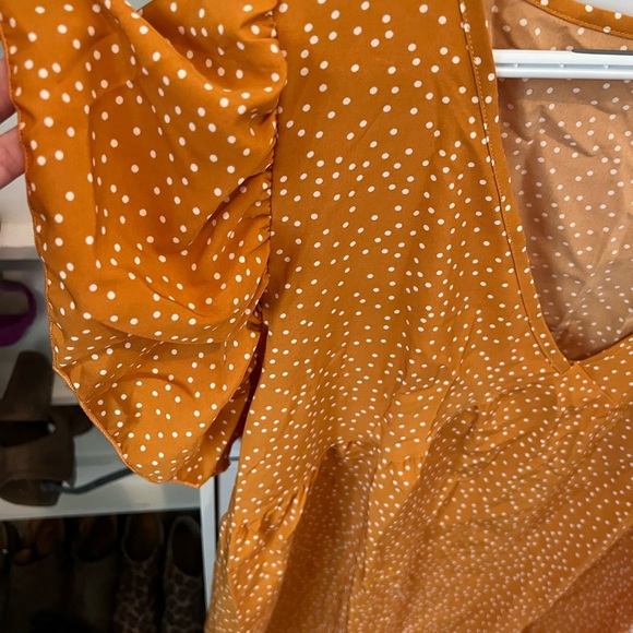 Yellow with white polkadots flutter sleeve dress - Picture 2 of 5